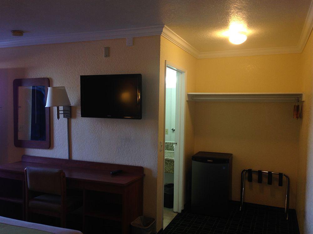 Value Inn Bellflower Exterior foto